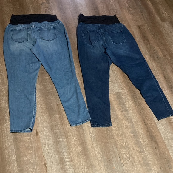 Two pairs of Isabel maternity jeans size 12. - Picture 3 of 5
